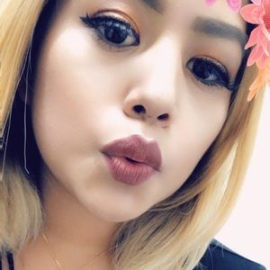 Meet your Posher, Adriana